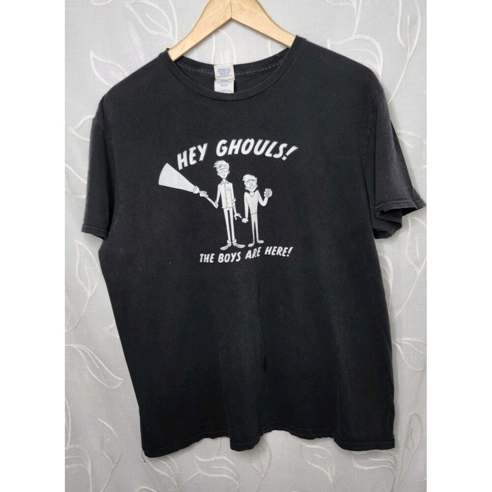 Hey Gouls The Boys Are Here Tshirt Mes Large Short Sleeve Black